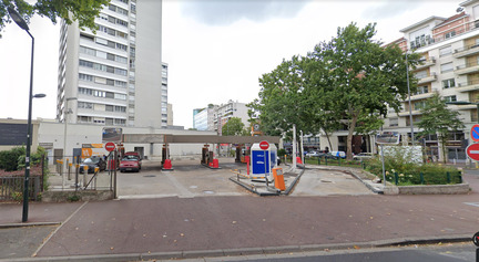Jardin partagé à la place de la station Access Total - Porte de Chatillon